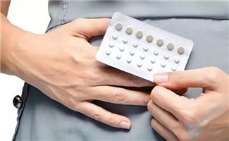 做试管婴儿前为什么要吃避孕药？服用避孕药的注意事项